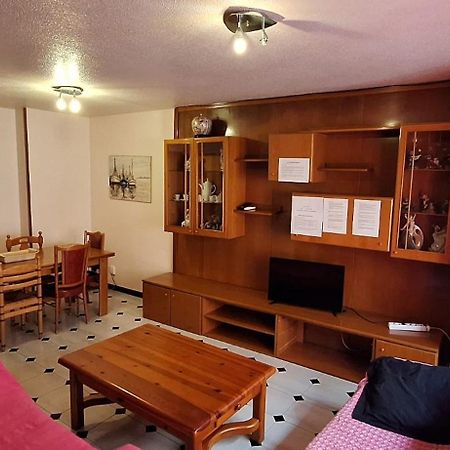 Apartamentos Casa May 1- Centro Benidorm-Solo Mayores De 30 Anos Y Familias Εξωτερικό φωτογραφία
